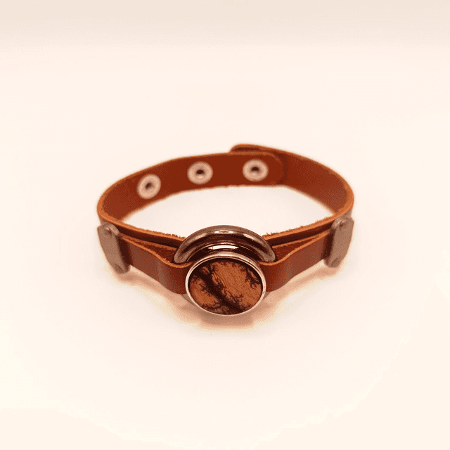 Bracelet en cuir et cabochon en erable 